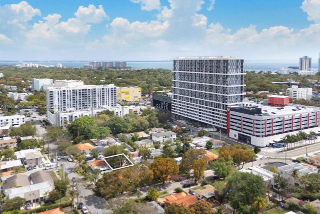 2710 SW 28th Ct, Miami, FL 33133