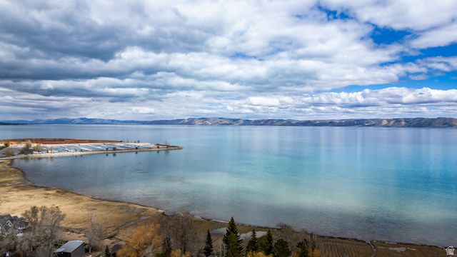 559 N BLUE LAKE ST, Garden City, UT 84028