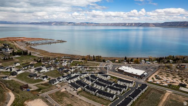 559 N BLUE LAKE ST, Garden City, UT 84028