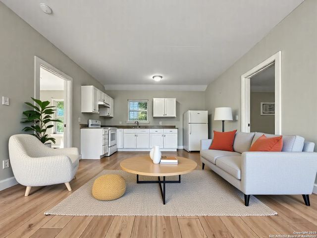 2523 Observation, San Antonio, TX 78227