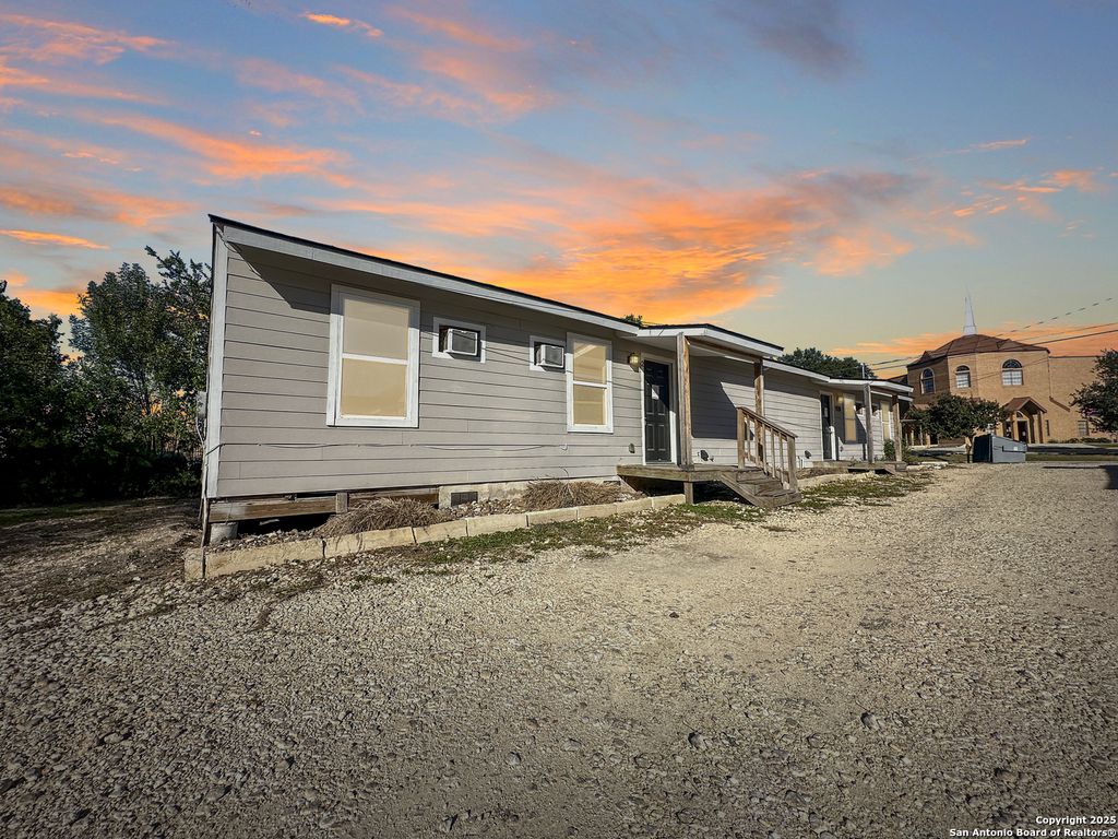 2523 Observation, San Antonio, TX 78227