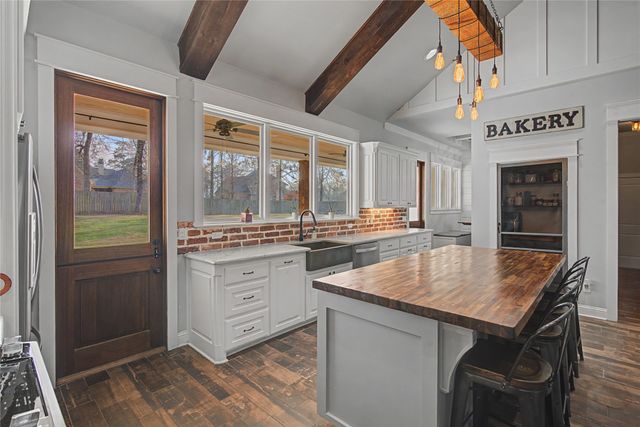 550 Ramsey Drive, Stonewall, LA 71078