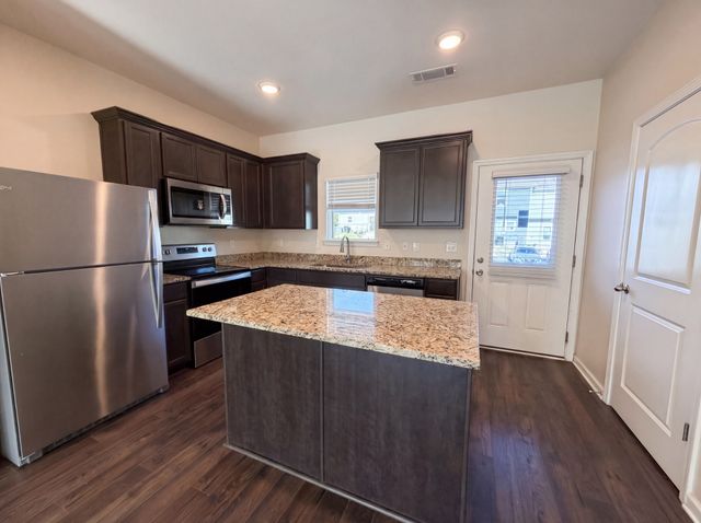107 David Bolin Dr, La Vergne, TN 37086