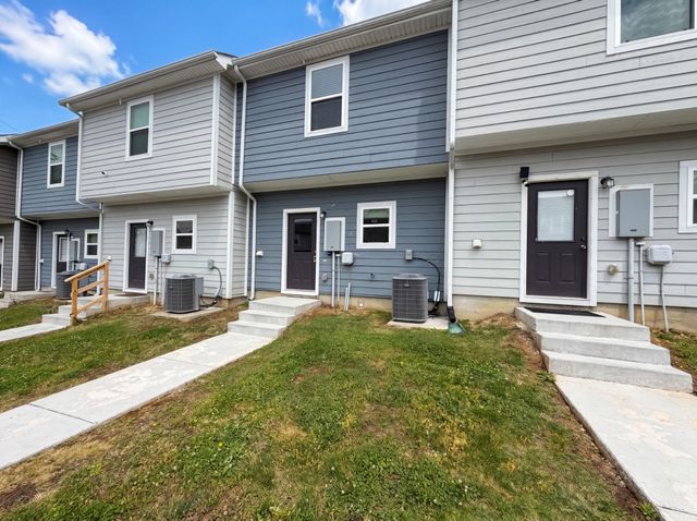 107 David Bolin Dr, La Vergne, TN 37086