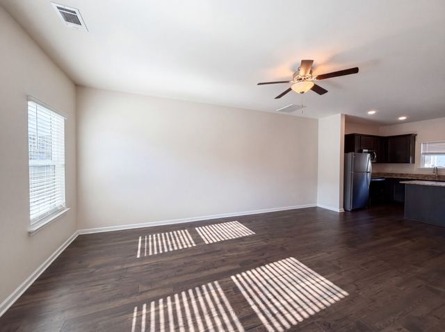 107 David Bolin Dr, La Vergne, TN 37086