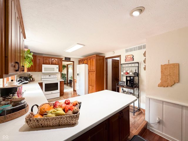 1020 Monteray Road, Greenwood, IN 46143