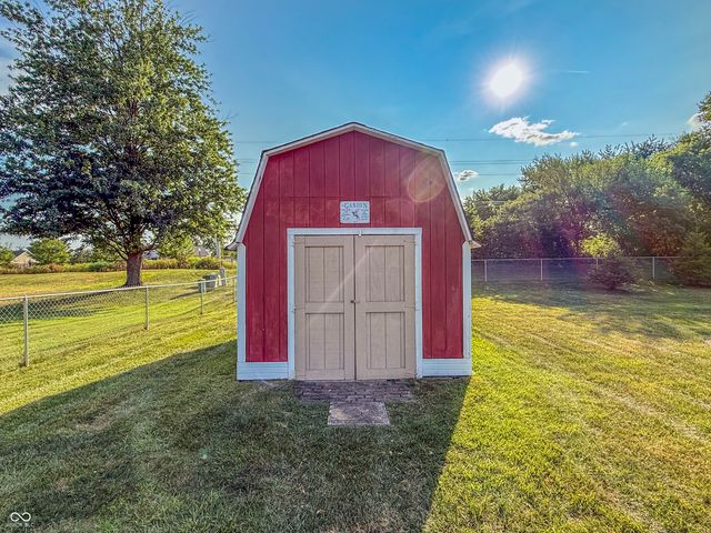 1020 Monteray Road, Greenwood, IN 46143