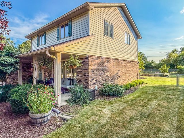 1020 Monteray Road, Greenwood, IN 46143