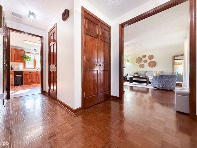 1020 Monteray Road, Greenwood, IN 46143