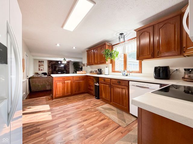 1020 Monteray Road, Greenwood, IN 46143