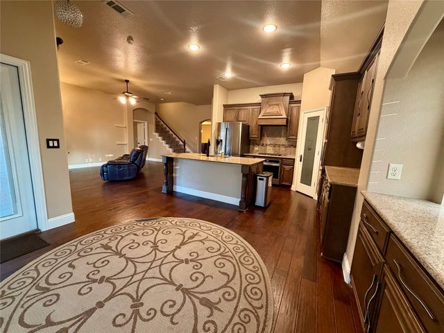 9401 Cypress Lake Drive, Fort Worth, TX 76036