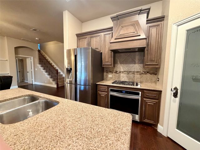 9401 Cypress Lake Drive, Fort Worth, TX 76036