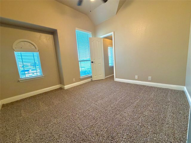 9401 Cypress Lake Drive, Fort Worth, TX 76036