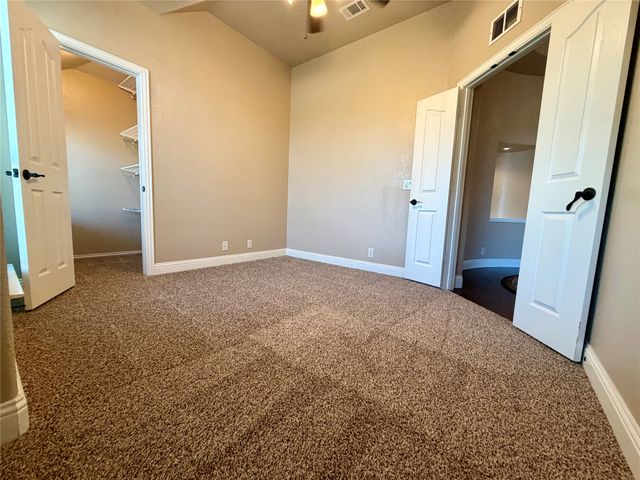 9401 Cypress Lake Drive, Fort Worth, TX 76036