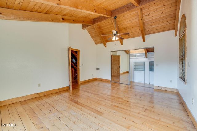 285 Allison Cove Trail, Piney Flats, TN 37686