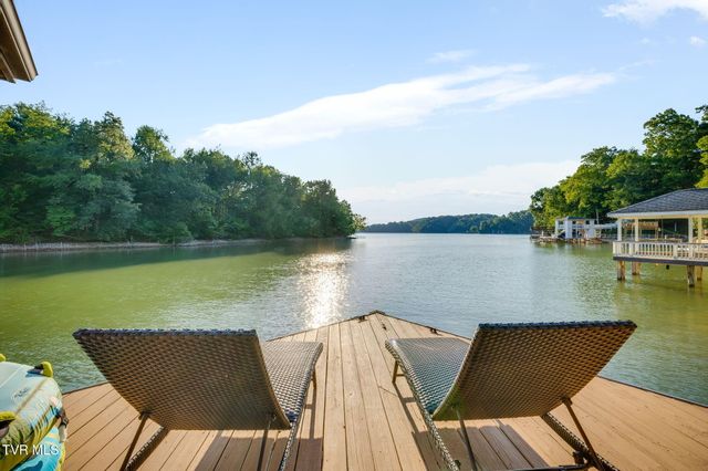 285 Allison Cove Trail, Piney Flats, TN 37686