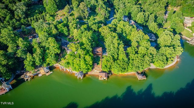 285 Allison Cove Trail, Piney Flats, TN 37686