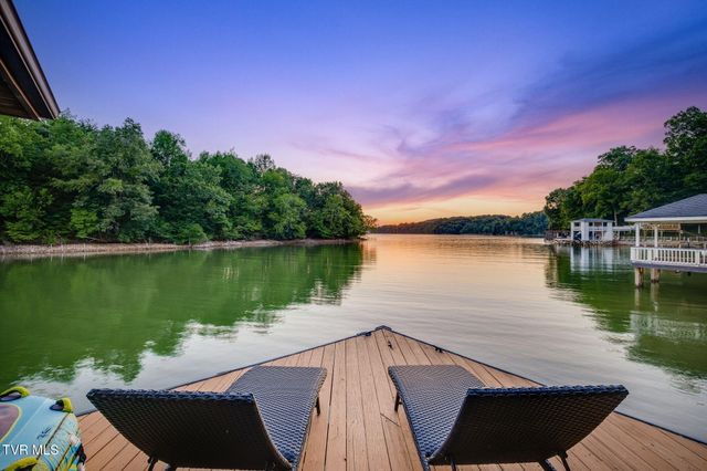 285 Allison Cove Trail, Piney Flats, TN 37686