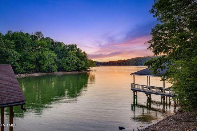 285 Allison Cove Trail, Piney Flats, TN 37686
