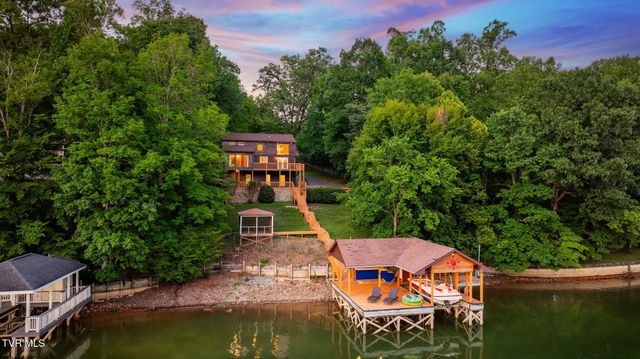 285 Allison Cove Trail, Piney Flats, TN 37686