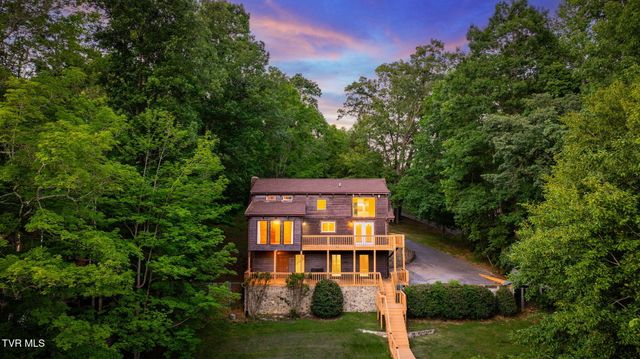 285 Allison Cove Trail, Piney Flats, TN 37686