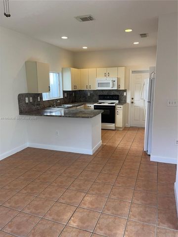 13436 SW 291st Ln, Homestead, FL 33033