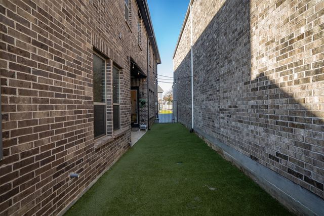 813 Forest Lake Road, Flower Mound, TX 75028