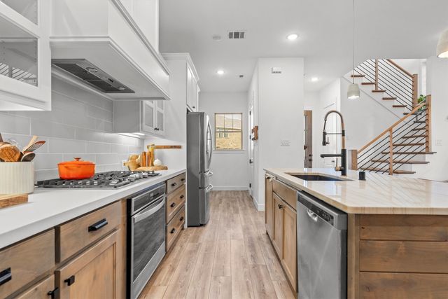 813 Forest Lake Road, Flower Mound, TX 75028