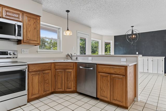19410 ENCINO SMT, San Antonio, TX 78259