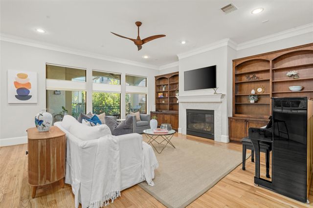 4440 Betty Street, Bellaire, TX 77401
