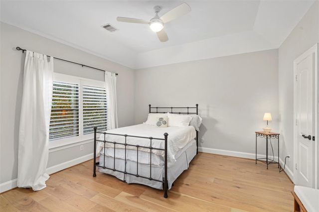 4440 Betty Street, Bellaire, TX 77401