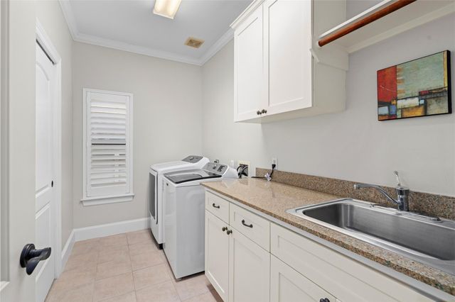 4440 Betty Street, Bellaire, TX 77401