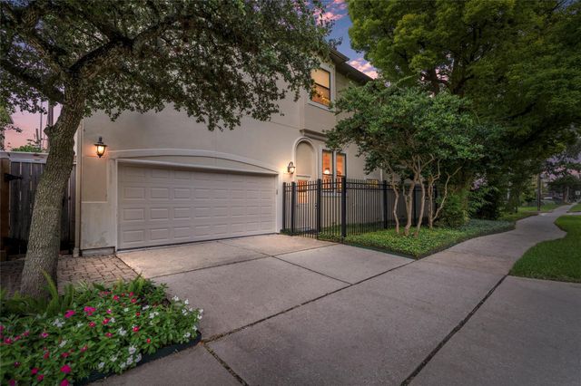 4440 Betty Street, Bellaire, TX 77401