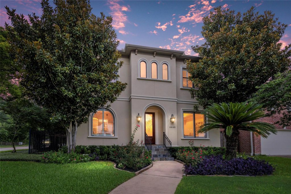 4440 Betty Street, Bellaire, TX 77401