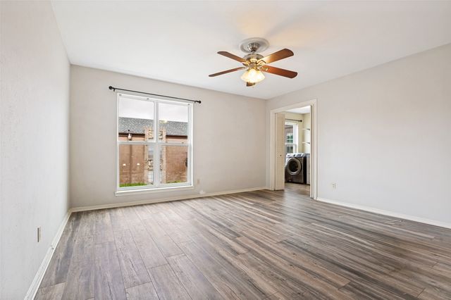 4104 Ridglea Country Club Drive, Fort Worth, TX 76126
