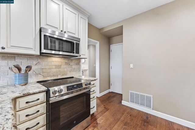 218 Birch Creek Drive, Pleasanton, CA 94566