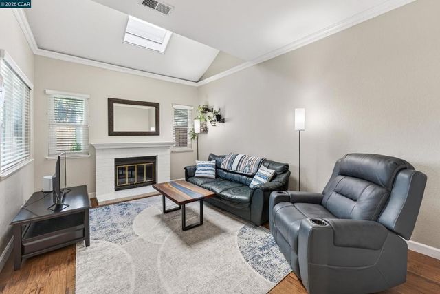 218 Birch Creek Drive, Pleasanton, CA 94566