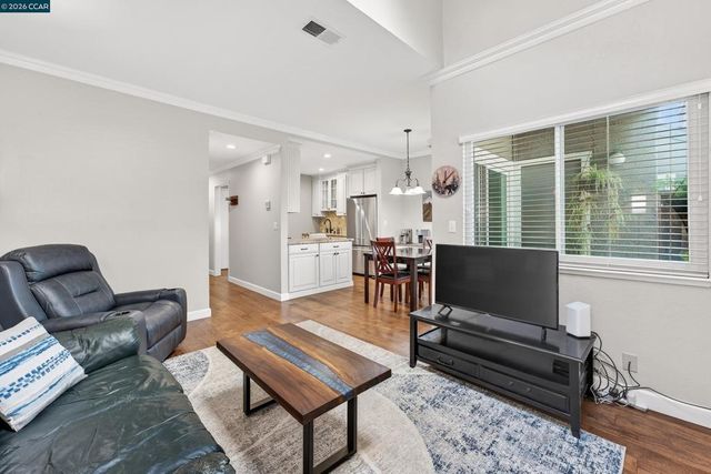 218 Birch Creek Drive, Pleasanton, CA 94566