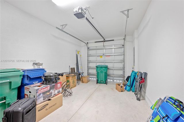 1106 NW 40th Ter, Lauderhill, FL 33313