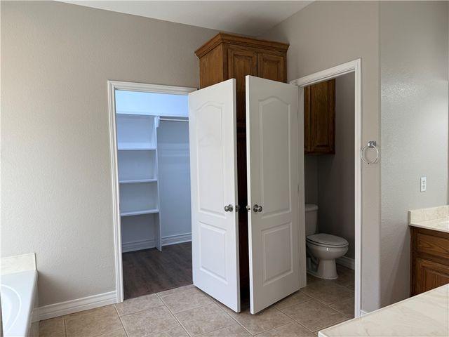 2517 Scabbard Dr, Corpus Christi, TX 78414