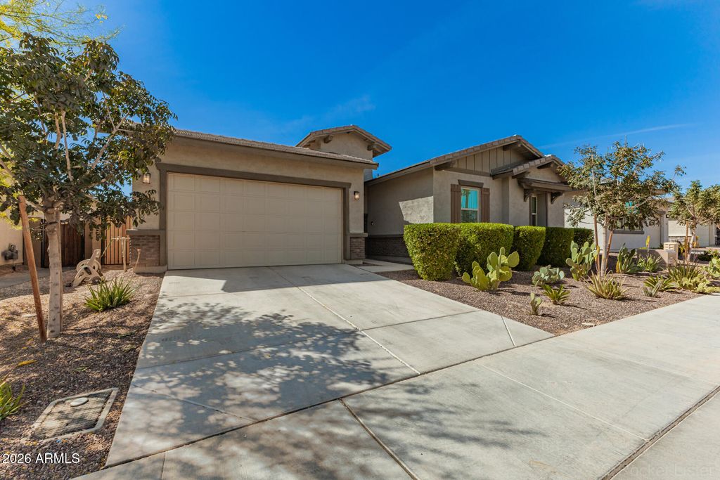 13190 N 174TH Drive, Surprise, AZ 85388 — photo 4