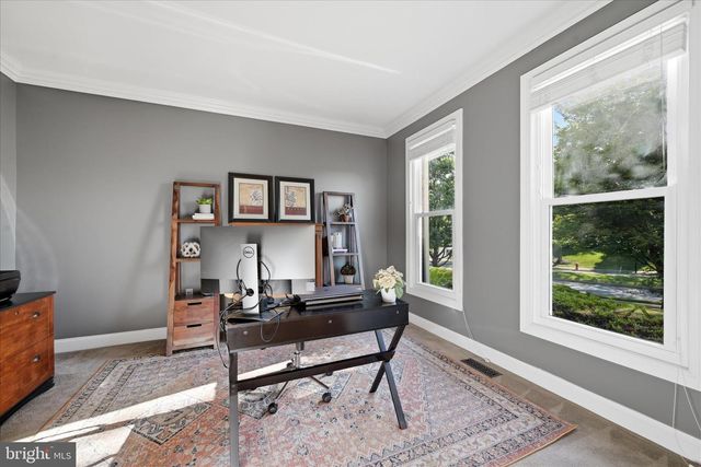 301 SHILOH PL SE, Leesburg, VA 20175