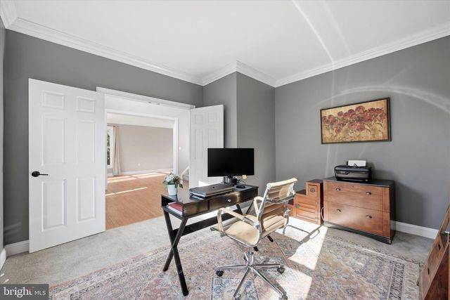 301 SHILOH PL SE, Leesburg, VA 20175