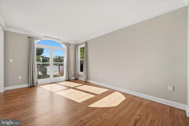 301 SHILOH PL SE, Leesburg, VA 20175