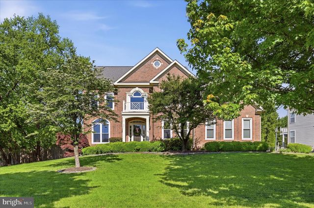 301 SHILOH PL SE, Leesburg, VA 20175