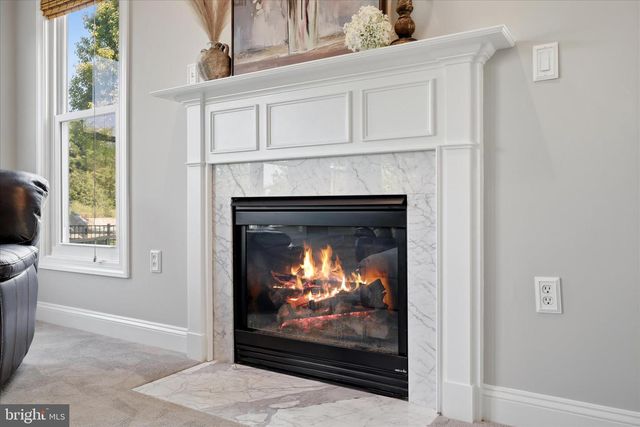 301 SHILOH PL SE, Leesburg, VA 20175