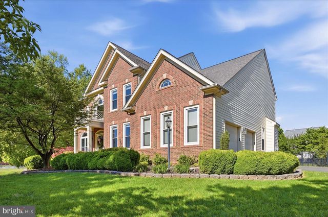301 SHILOH PL SE, Leesburg, VA 20175