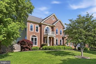 301 SHILOH PL SE, Leesburg, VA 20175
