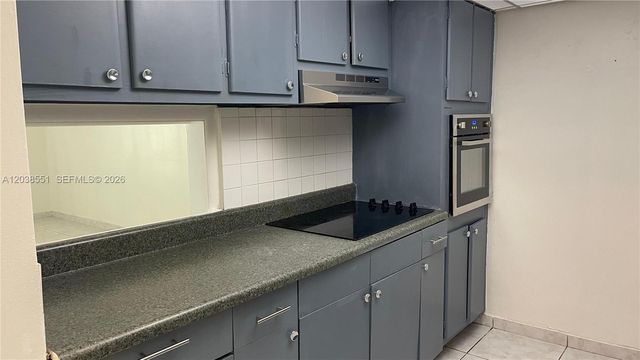 1855 NE 121st St 2, North Miami, FL 33181