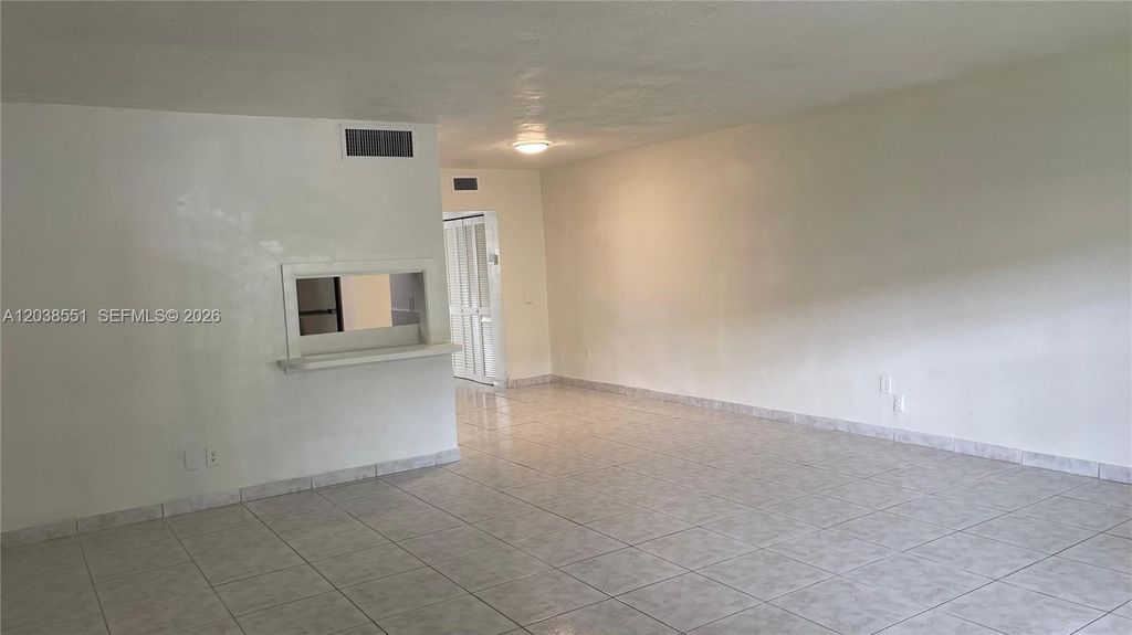 1855 NE 121st St 2, North Miami, FL 33181